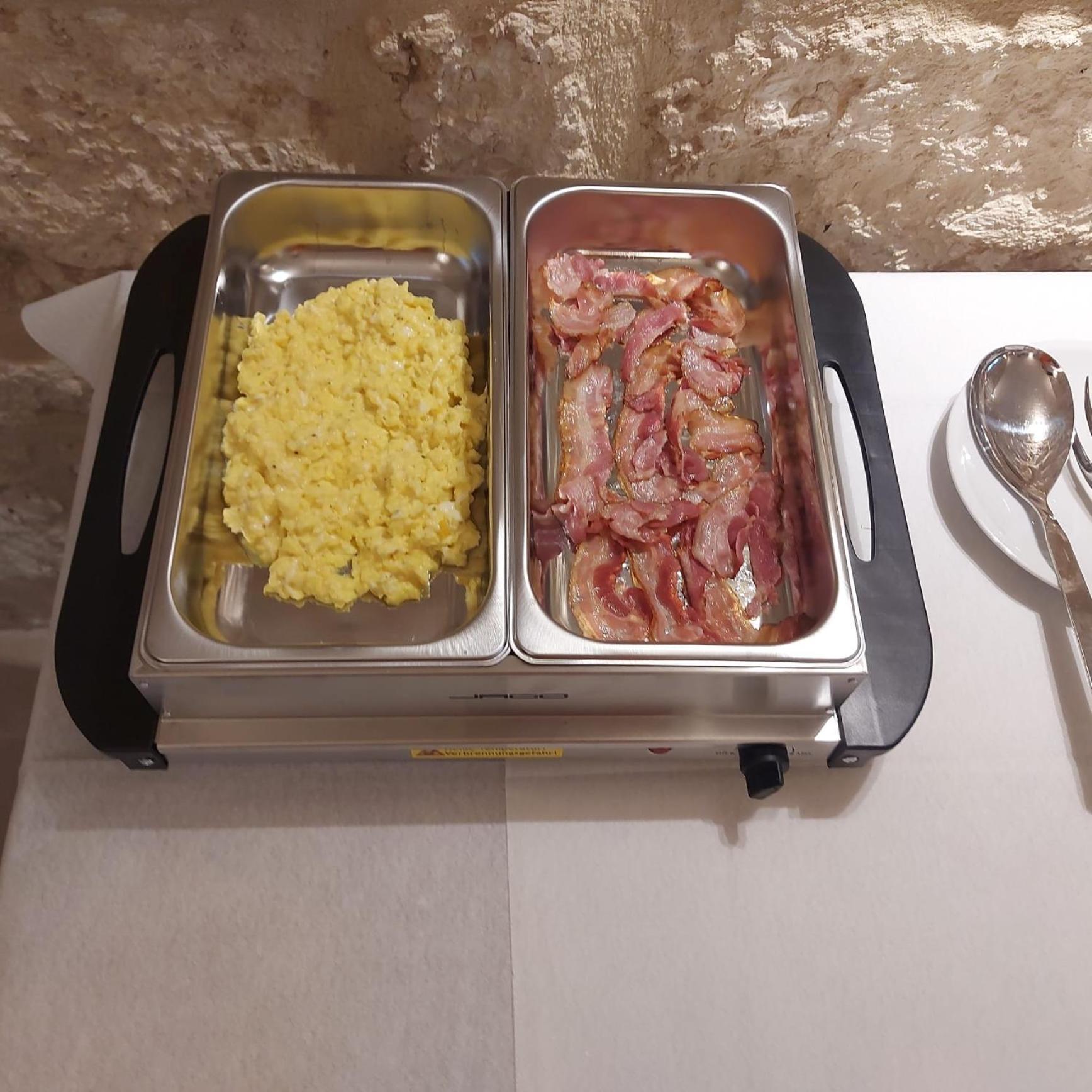 Bed and Breakfast Palazzo Momi Бари Экстерьер фото
